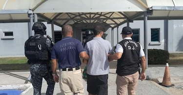 Panamá extradita a dos personas requeridas por narcotráfico y abuso sexual