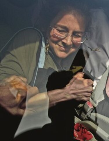 Liberan a Lori Berenson; Perú evalúa deportarla