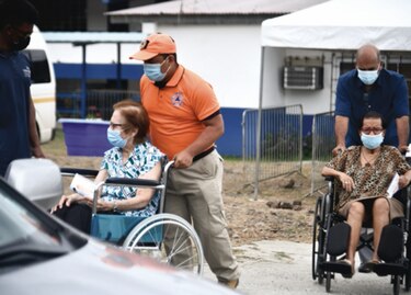Vacunación está por concluir en  el circuito 8-6;  hoy inicia en  el 8-8