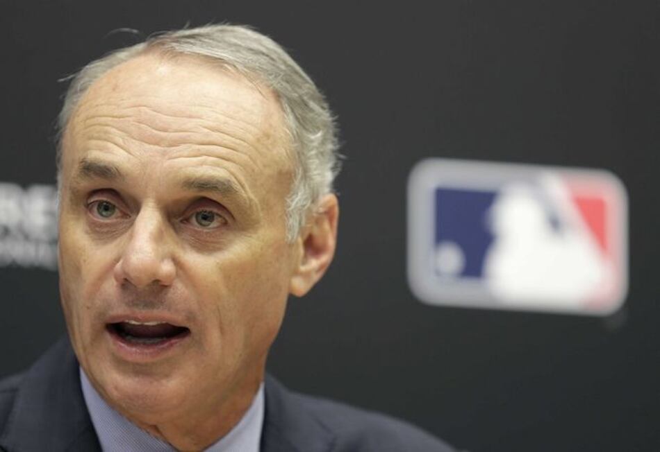 MLB, más atenta a donaciones para campañas políticas