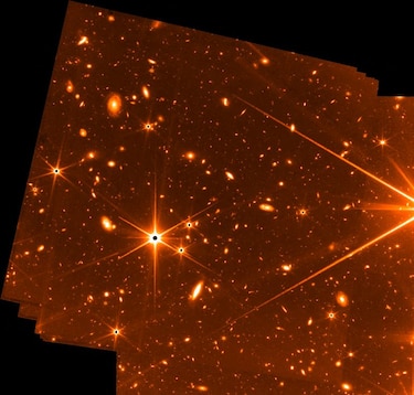 La NASA ofrece un primer vistazo al origen del universo gracias al telescopio James Webb