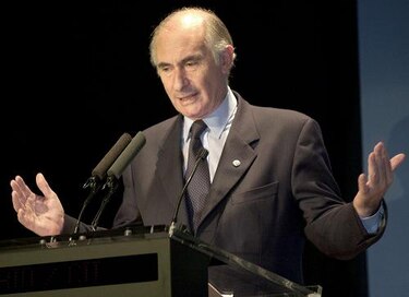 Exmandatario argentino Fernando De la Rúa es hospitalizado tras operación