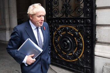 Oposición inglesa solicita investigación sobre gastos del primer ministro Boris Johnson