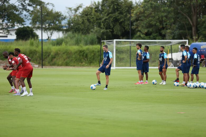 Omar Browne y La Roja están listos para el reto en San Salvador