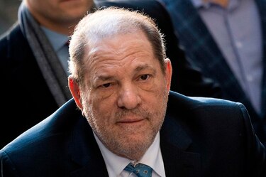 Harvey Weinstein dio positivo en prueba de coronavirus