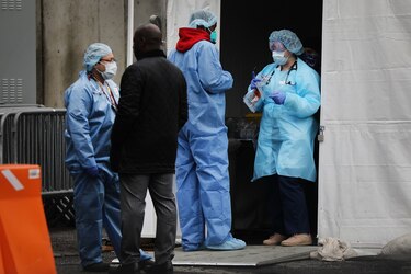 Estados Unidos registra más de 10,000 casos de coronavirus y 154 muertos