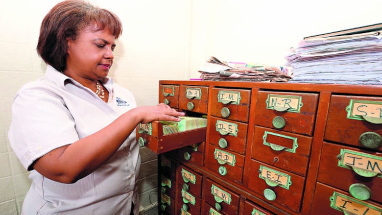 En el olvido, bibliotecas públicas