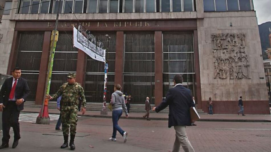 Colombia retira propuesta de IVA a productos básicos