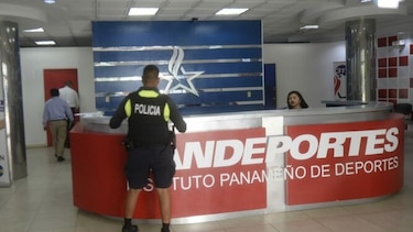 Allanan oficinas de Pandeportes; fiscalía anticorrupción cuestiona falta de colaboración en pesquisas