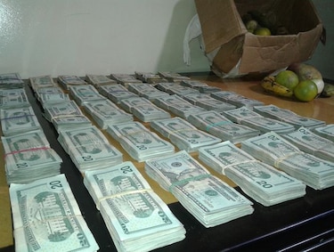 Policía Nacional decomisa $89 mil dentro de un autobús