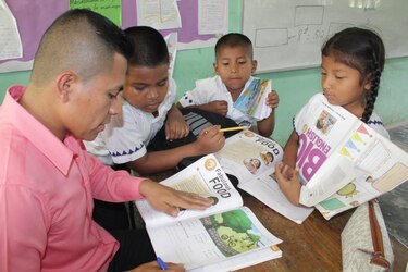  La educación es la puerta a la superación