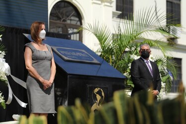 Rinden homenaje a 111 profesionales de la salud que perdieron la vida a causa de la Covid-19