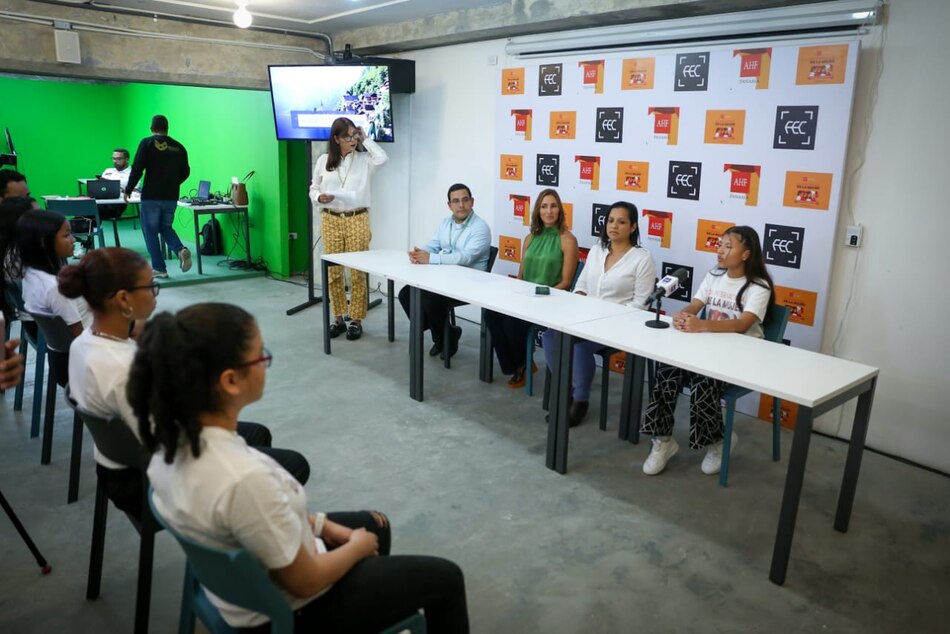 El programa ‘Girls Act’ llega a Panamá, con el fin de reducir los embarazos en adolescentes