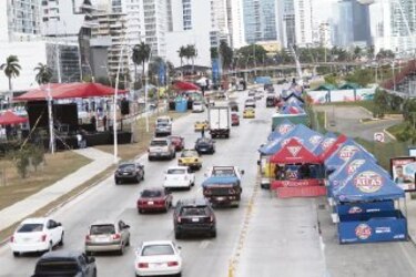 Contrataciones directas en Carnaval de la City