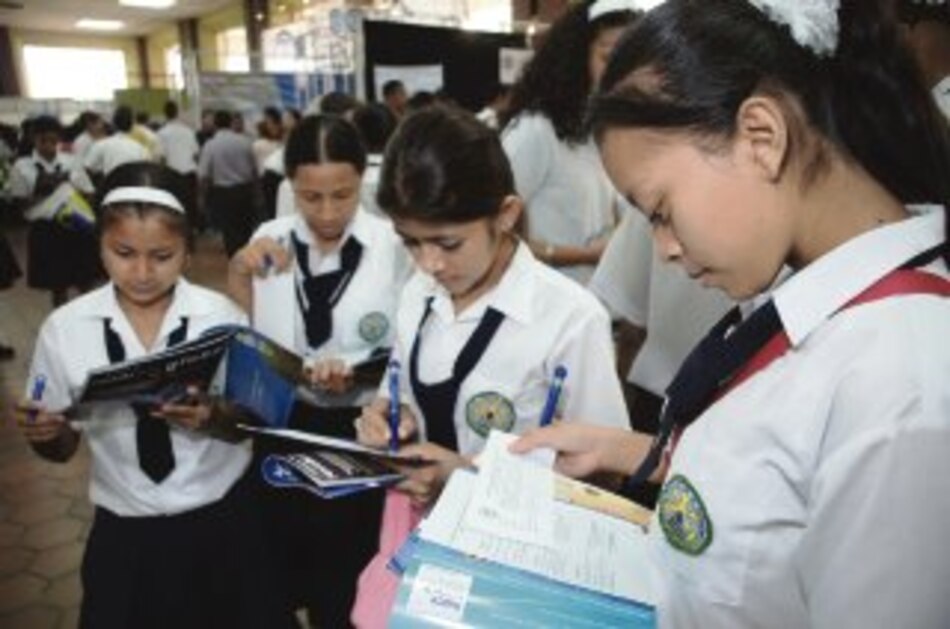 Empieza giro de 180 grados para la educación media