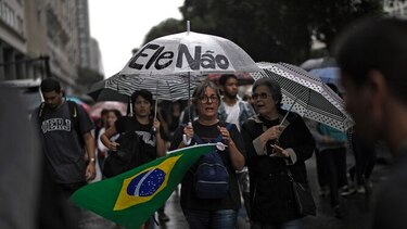 Un millón y medio protestaron contra planes educativos de Bolsonaro