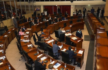 Pleno de la Asamblea comienza discusión para el retiro del paquete de las reformas constitucionales