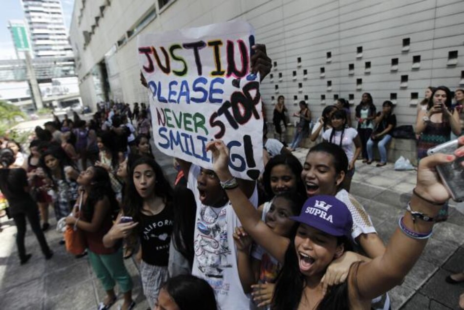 La euforia se apodera de fanáticas por concierto de Justin Bieber en Panamá