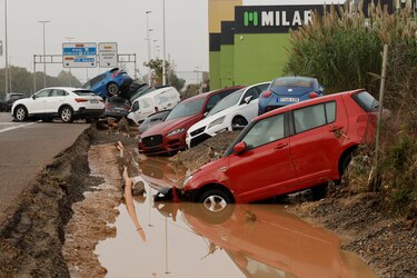 Ya son 62 las víctimas mortales por las inundaciones en Valencia, España