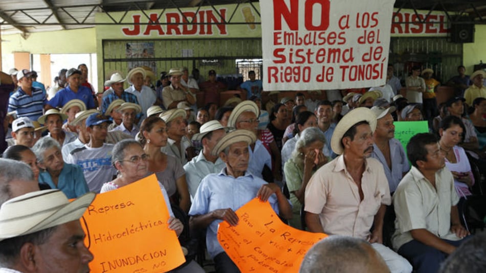 Cancelan contrato de riego en Tonosí