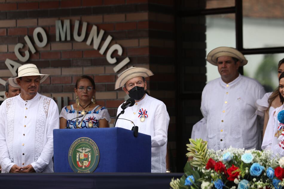 La política enciende motores en el Palacio de Las Garzas