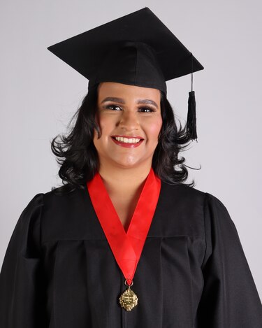 La Universidad de Panamá presenta a los graduados de su Facultad de Derecho y Ciencias Políticas