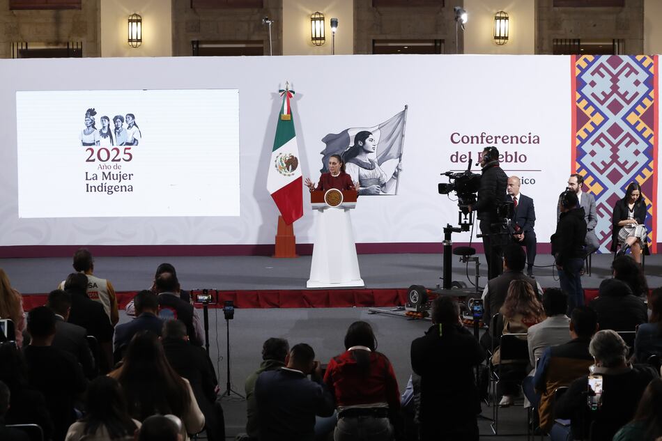 Presidenta mexicana amenaza con demandar a Google por cambiar el nombre al golfo de México