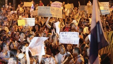 Castillero dialogará con los jóvenes que protestan