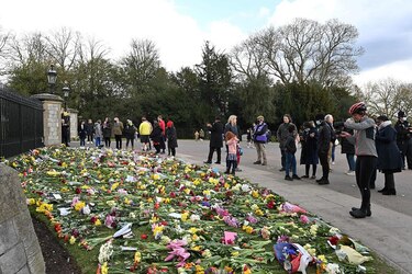 Políticos británicos rinden homenaje al príncipe Felipe