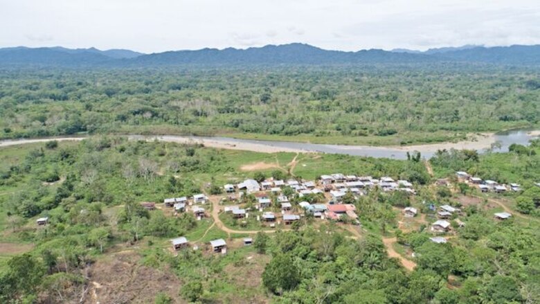 Caravana de migrantes zarpa de Bajo Chiquito
