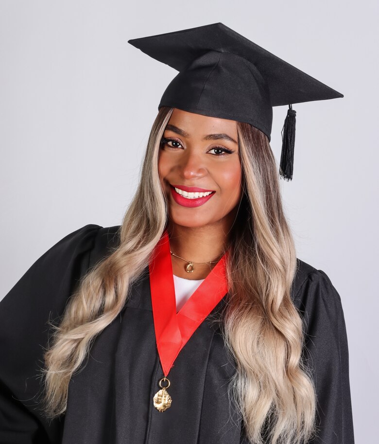 La Universidad de Panamá presenta a los graduados de su Facultad de Derecho y Ciencias Políticas