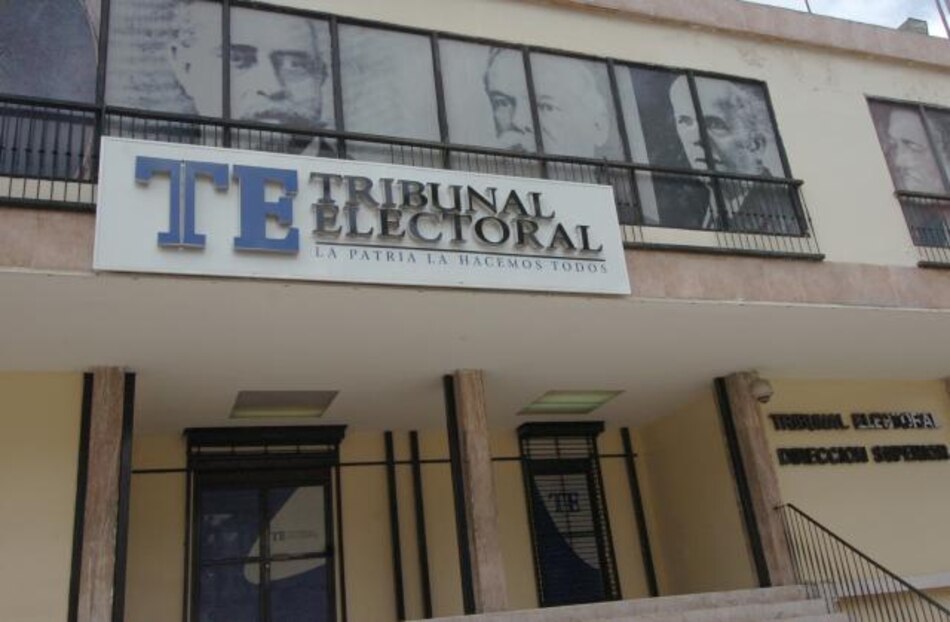 25 candidatos independientes a la Presidencia se pelean tres cupos para correr