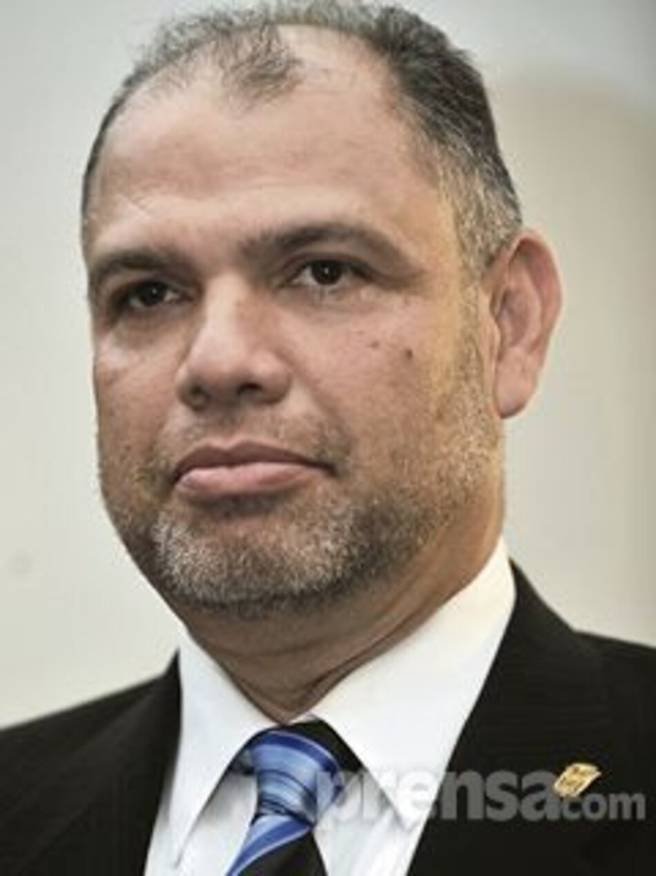 Salvador Rodríguez sale de El Renacer