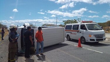 Accidente entre dos autobuses deja más de 10 heridos en Coclé