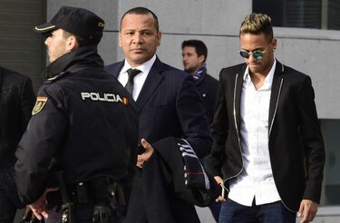 Neymar declara en caso sobre su transferencia al Barcelona