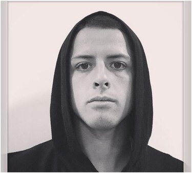 Chicharito Hernández se suma a las protestas por la desaparición de 43 estudiantes