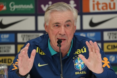 Ancelotti: “Se juega mucho y mal, FIFA y UEFA deben revisar los calendarios”