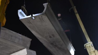Línea 2: instalan el último tramo de las vigas “U”