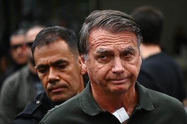 Bolsonaro es trasladado a un hospital tras sentirse mal en la cárcel