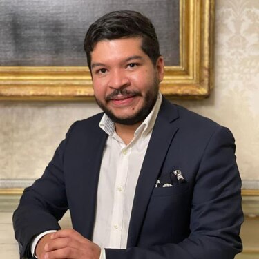 El poeta panameño Javier Alvarado gana el Premio Internacional de Poesía de Fuente Vaqueros