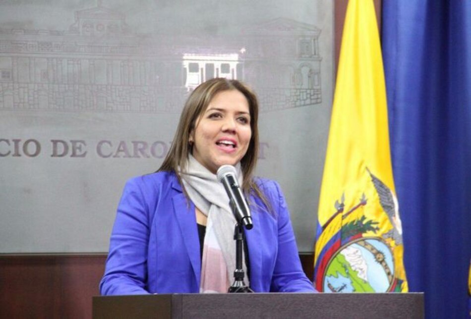 Lenín Moreno nombra vicepresidenta interina en Ecuador
