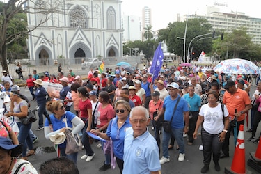 Corte no admite amparo contra orden de Meduca de retener salarios a docentes que participaron de huelga