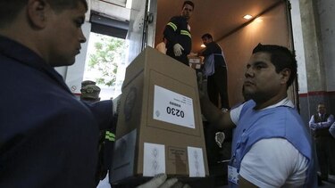 Más de 32 millones de ciudadanos elegirán presidente en Argentina