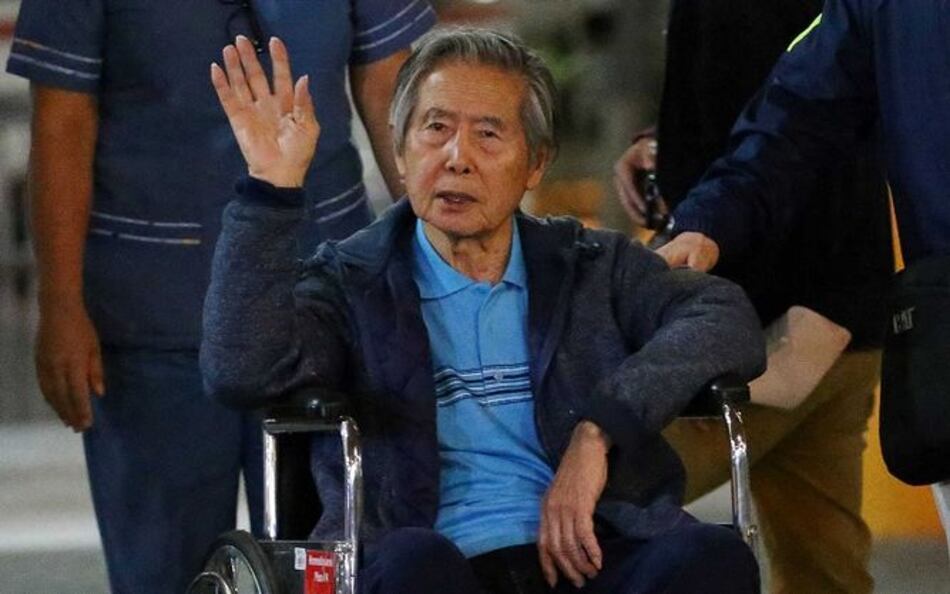 Expresidente Fujimori deja la clínica en medio de disputas políticas de sus hijos