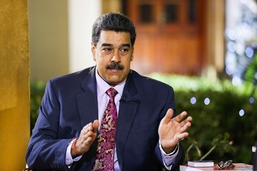 Nicolás Maduro reconoce a Luis Parra como presidente del Legislativo