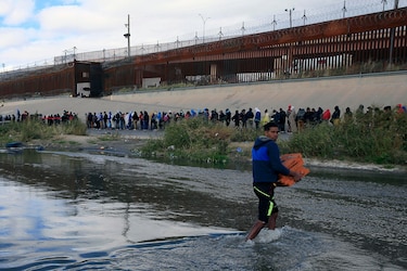 Estados Unidos se prepara para un aumento de la migración con el fin del ‘Título 42′