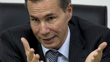 Investigan ADN distinto hallado donde murió el fiscal Nisman
