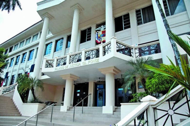 Ayú Prado: recusación retrasa decisión sobre matrimonio igualitario