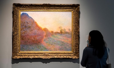 Activistas lanzan puré de patatas contra ‘Los almiares’ de Monet en Alemania