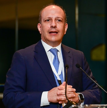 Reforma al Código Fiscal abre debate entre tributaristas y abogados; urge salir de la lista de paraísos fiscales